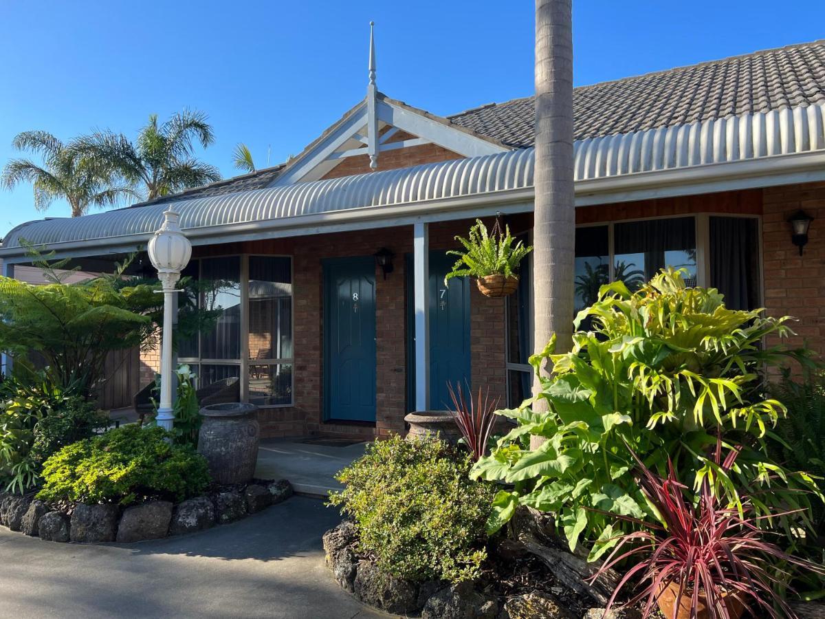 Coastal Waters Motor Inn Lakes Entrance Bagian luar foto