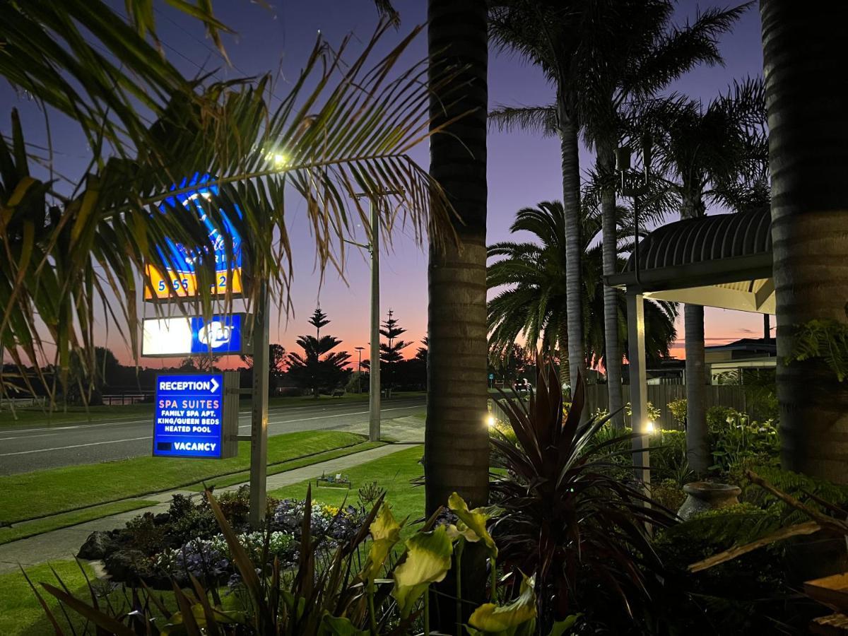 Coastal Waters Motor Inn Lakes Entrance Bagian luar foto