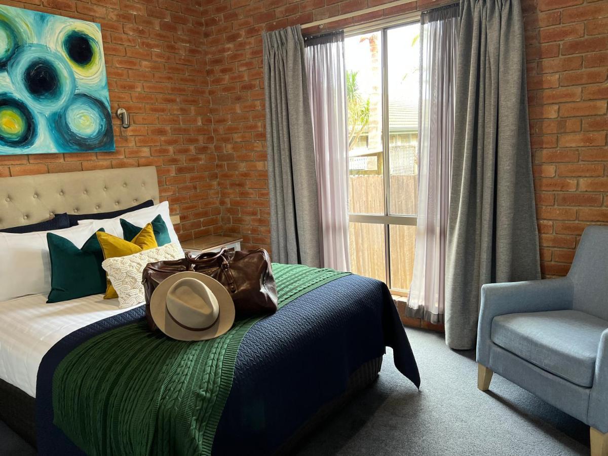 Coastal Waters Motor Inn Lakes Entrance Bagian luar foto