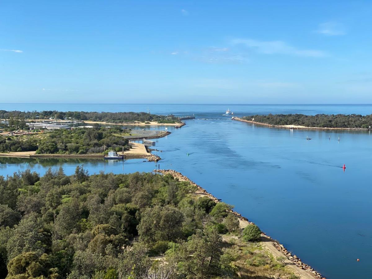 Coastal Waters Motor Inn Lakes Entrance Bagian luar foto