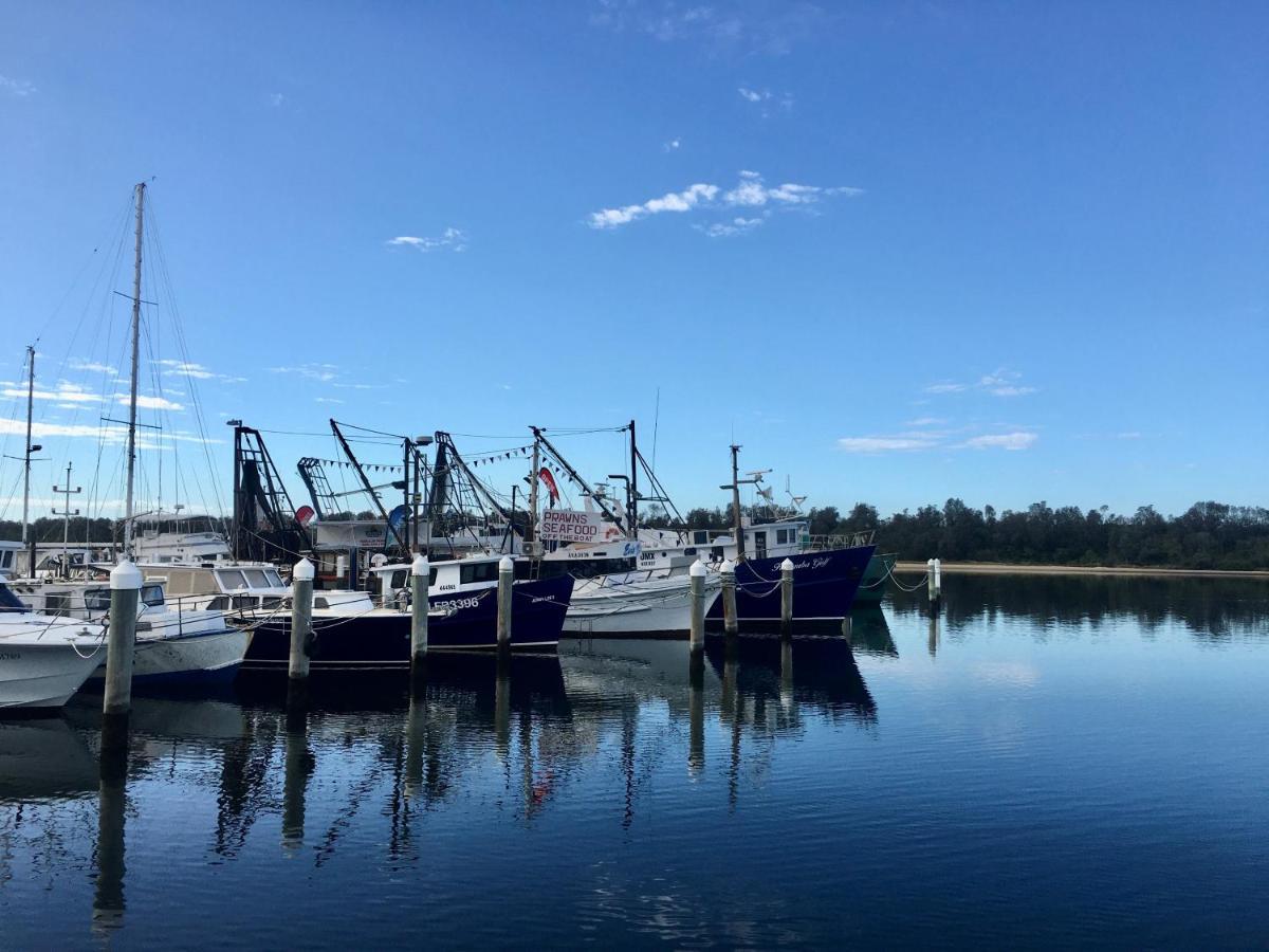 Coastal Waters Motor Inn Lakes Entrance Bagian luar foto