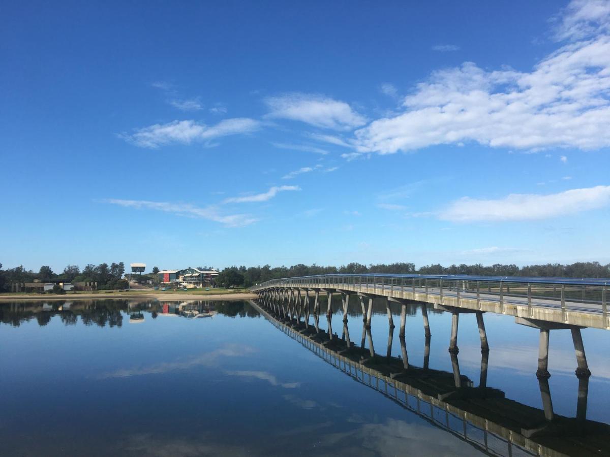 Coastal Waters Motor Inn Lakes Entrance Bagian luar foto